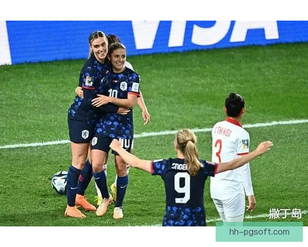 史密斯小组赛梅开二度领衔美国女足强势击败越南迎来世界杯开门红